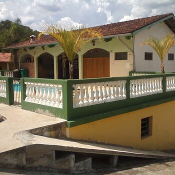 Foto de Linda Chácara com 2 casas amplas R$ 550mil