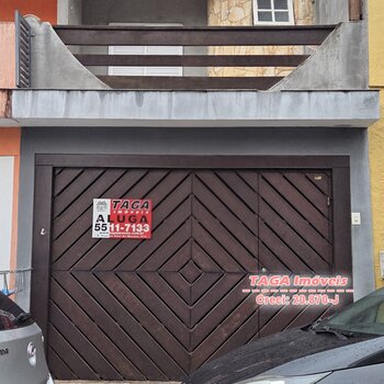 Sobrado 2 Dorms. (Sendo 1 Suíte) - Jd. Ipê