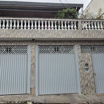 Sobrado 3 Dorms.- Jd. Eledy