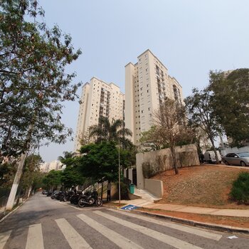 Locação Apartamento 52m R$ 2.900,00 Jardim Morumbi 2 dormitórios sendo 1 suíte pacote incluso luz água gás e IPTU 