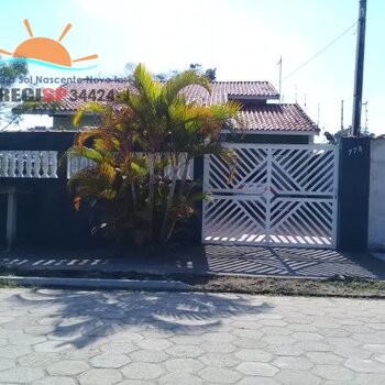Casa térrea c/ 3 quartos, 2 banheiros - São João Batista ll - Peruíbe/SP