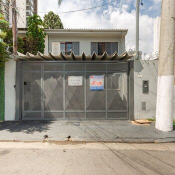 Aluga-se um imóvel comercial no Chacara Santo Antônio