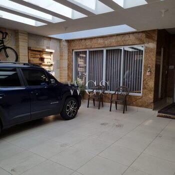 Sobrado à venda no Tatuapé com 275 mts, Edícula, Suíte e 03 vagas de garagem