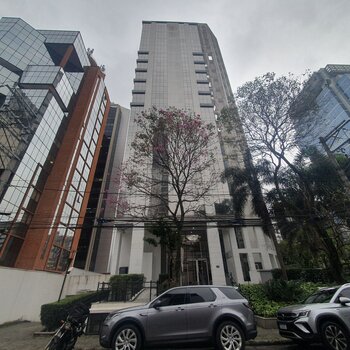 Excelente sala comercial para locação no bairro do Brooklin!