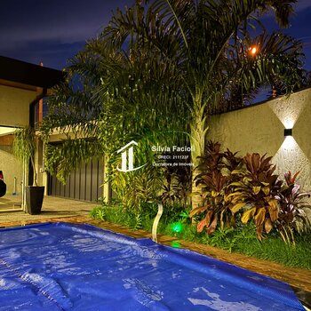 Casa à venda no Jacarandá