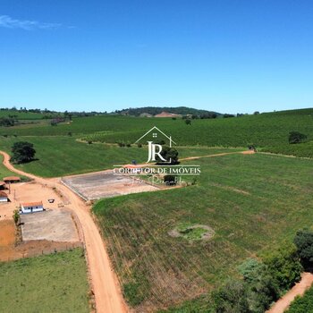 Fazenda de 83,0 hás Cafeeira Produtiva - Campos Gerais / Córrego do Ouro 