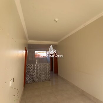 VENDO CASA FUNDOS PROXIMO SUPERMERCADO ABC