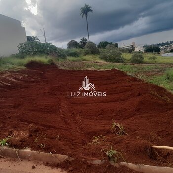 VENDO LOTE BAIRRO PORTAL DAS PALMEIRAS 240M² SÃO GOTARDO MG