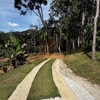 Oportunidade vc que pretende morar nas montanhas 