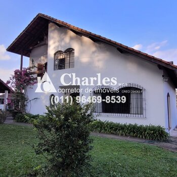 CASA A VENDA CONDOMINIO FLÓRIDA. ( Aceita financiamento Bancário.