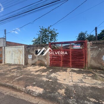  EXCELENTE OPORTUNIDADE – SANTO AMARO São DUAS casas no mesmo terreno!